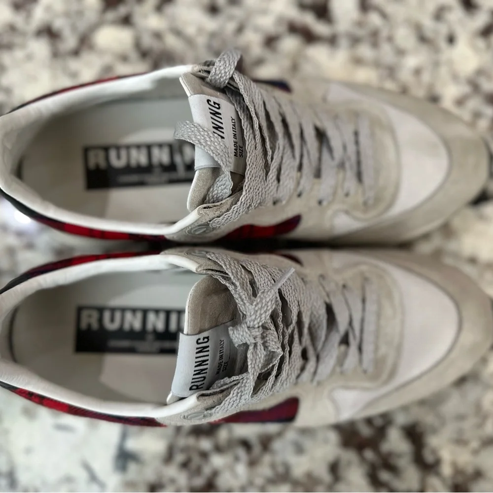 Golden Goose Running Sneakers - Picture 9 of 10